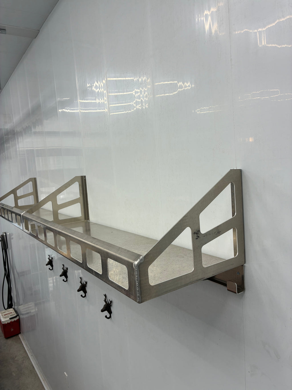 Rack pour casque et manteau