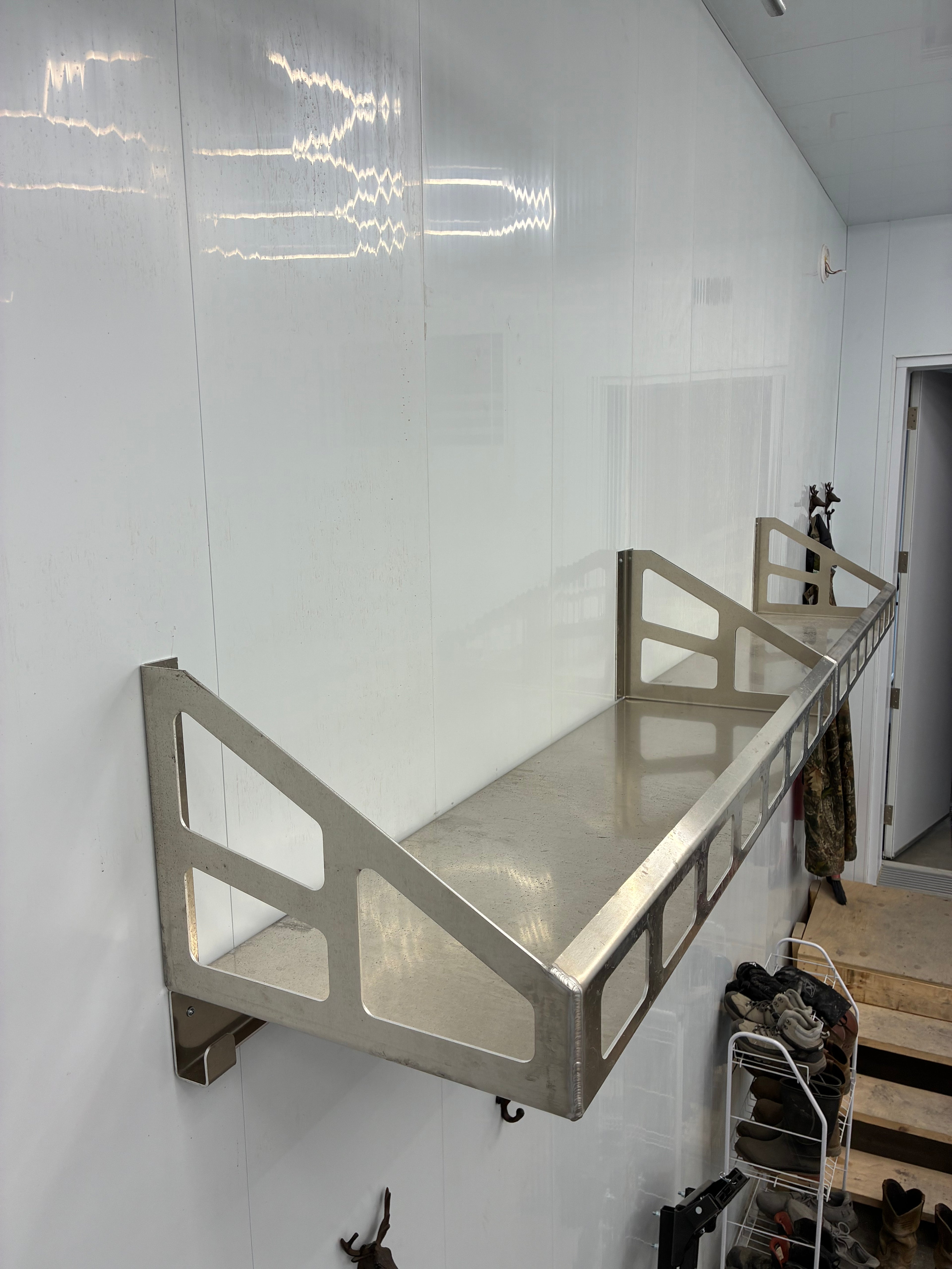 Rack pour casque et manteau